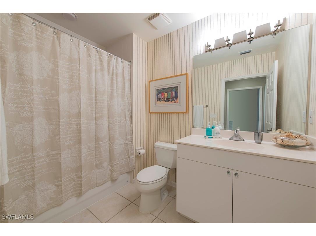 470 Launch Circle #403 Naples FL 34108 225044815 image8