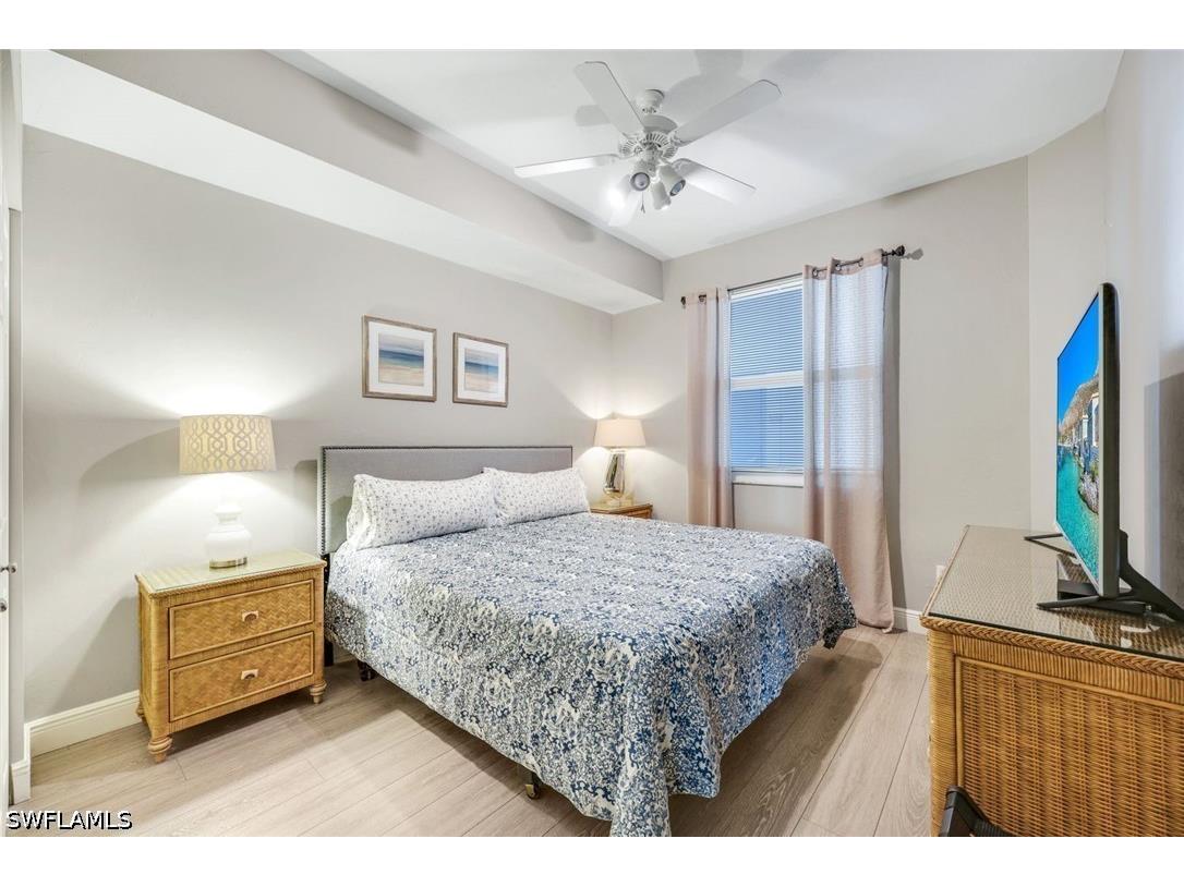 470 Launch Circle #403 Naples FL 34108 226018423 image15