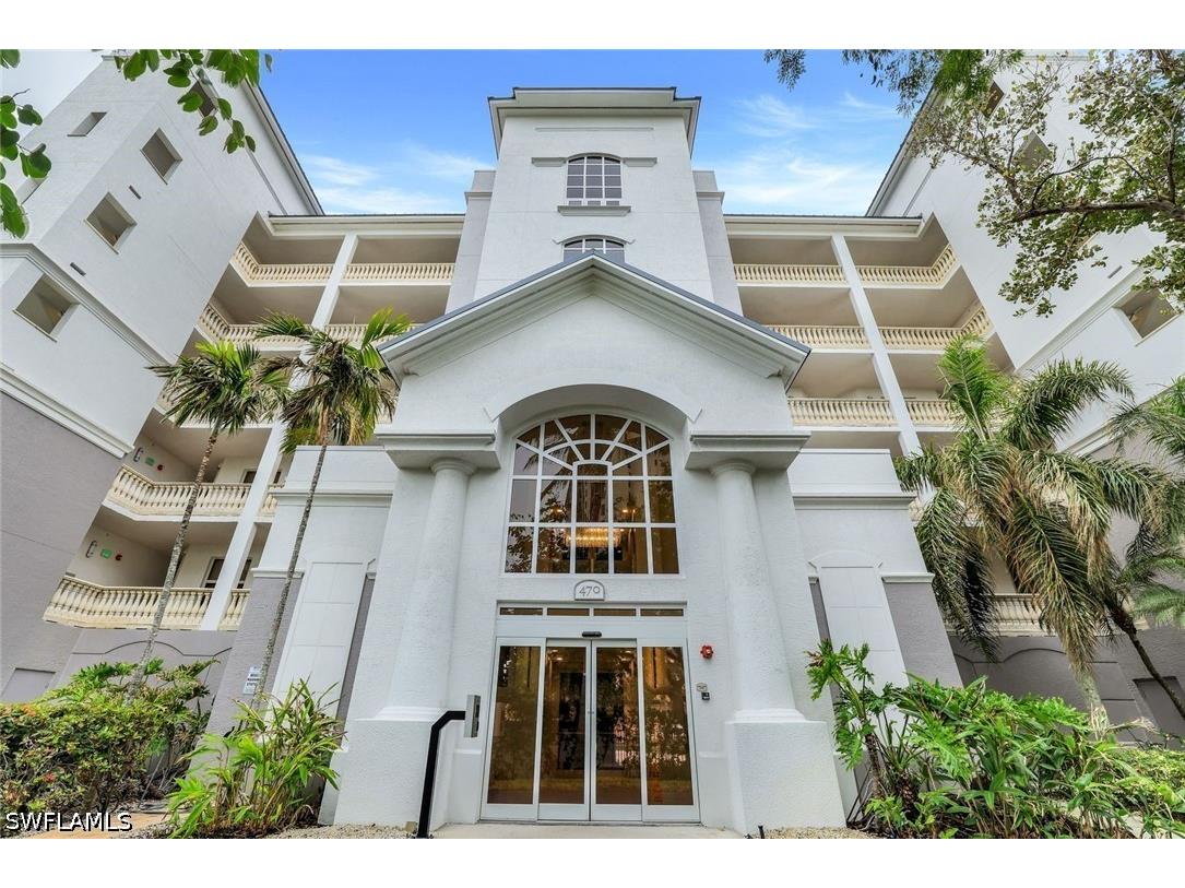470 Launch Circle #403 Naples FL 34108 226018423 image2