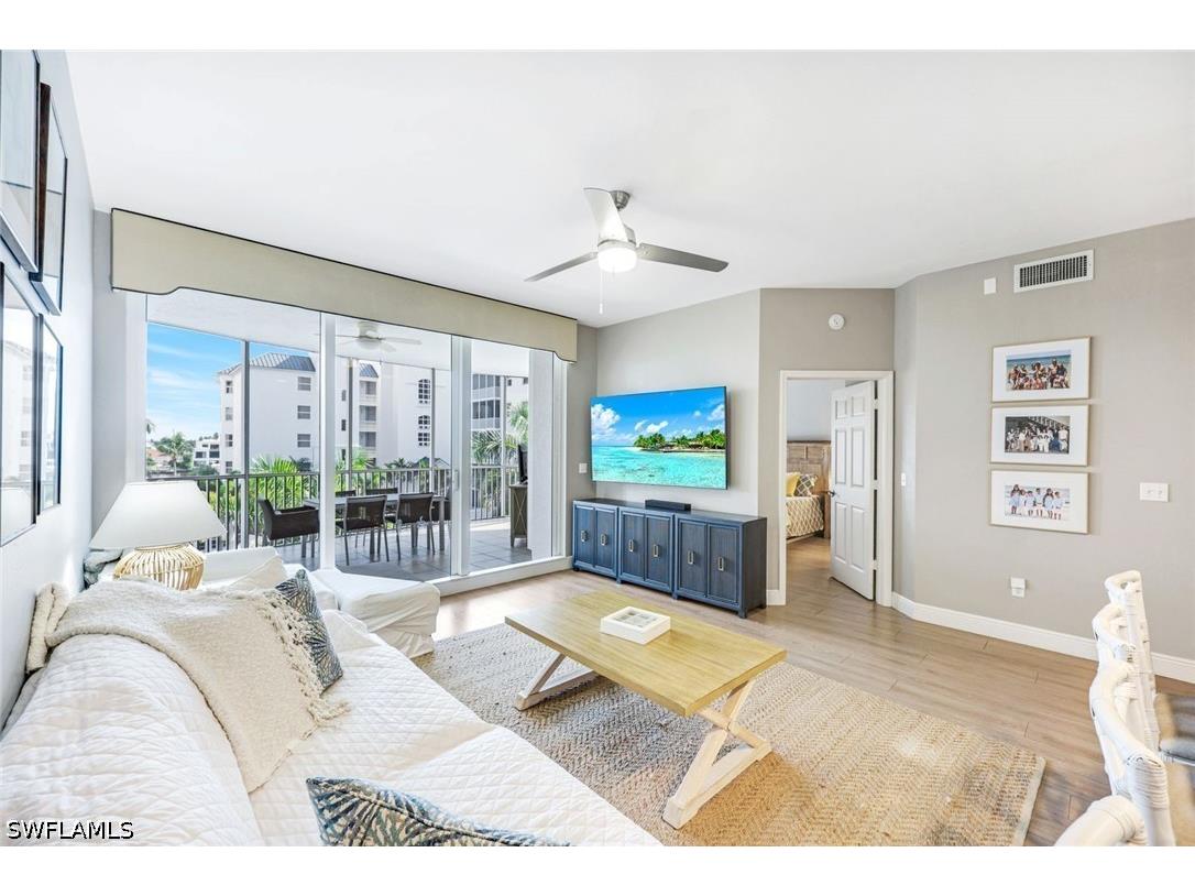 470 Launch Circle #403 Naples FL 34108 226018423 image5