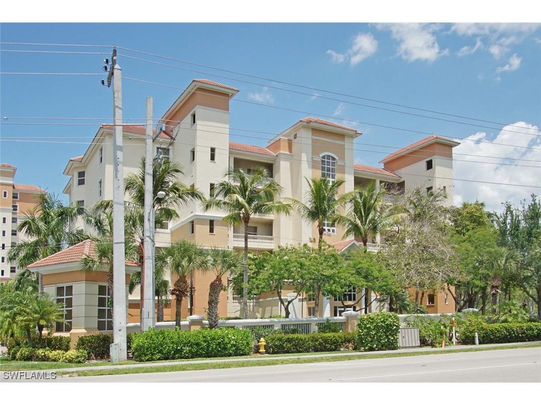 470 Launch Circle #V-503 Naples FL 34108 223040468 image1