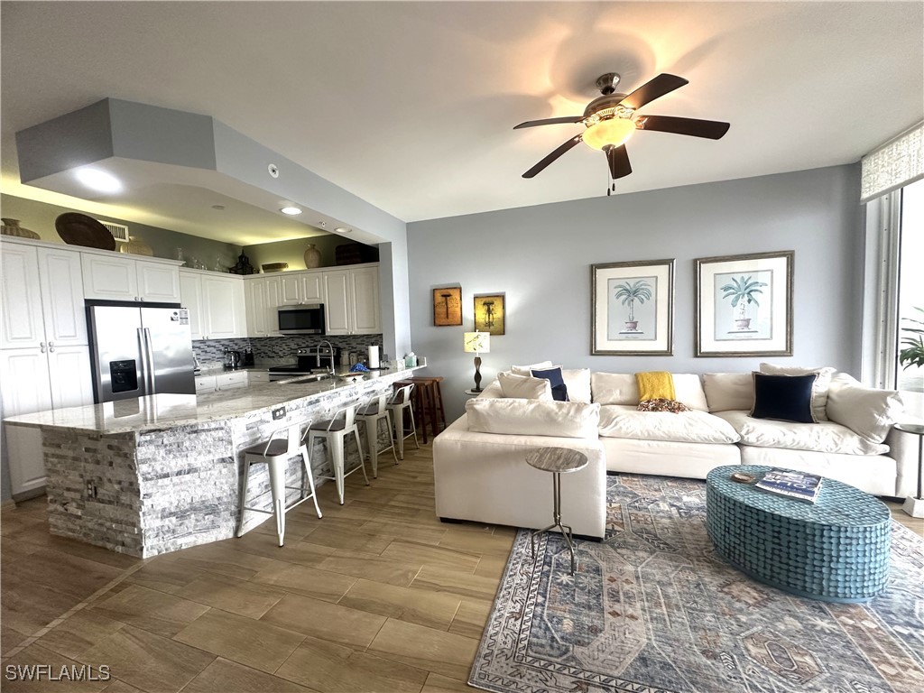 470 Launch Circle #V-503 Naples FL 34108 225043490 image16