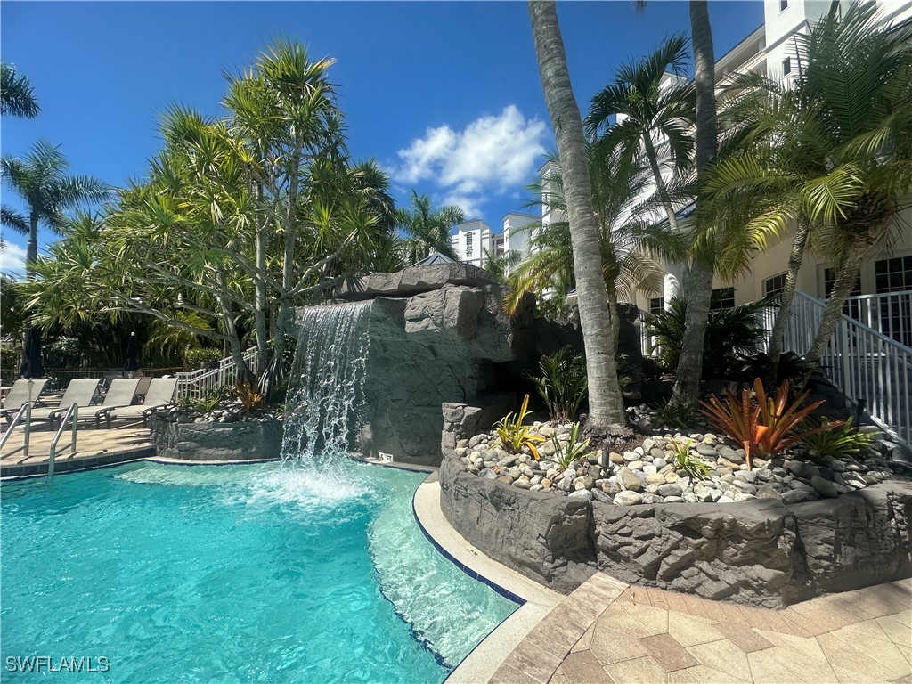 470 Launch Circle #V-503 Naples FL 34108 225043490 image24