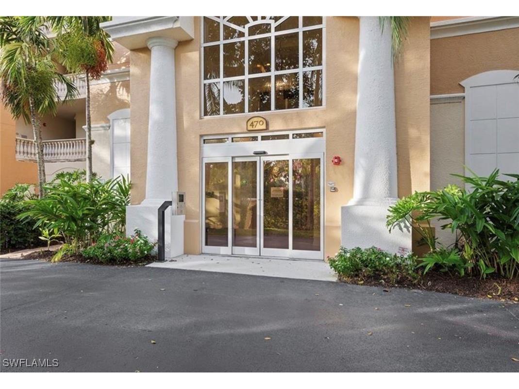 470 Launch Circle #V303 Naples FL 34108 225067269 image10