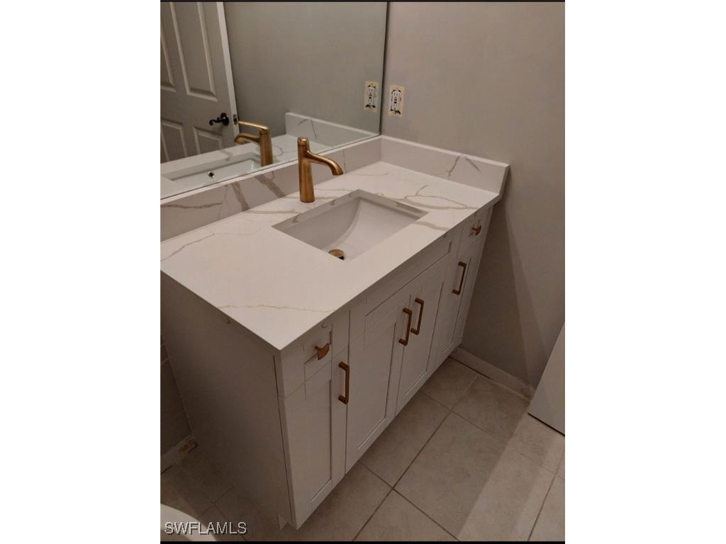 470 Launch Circle #V303 Naples FL 34108 225067269 image22