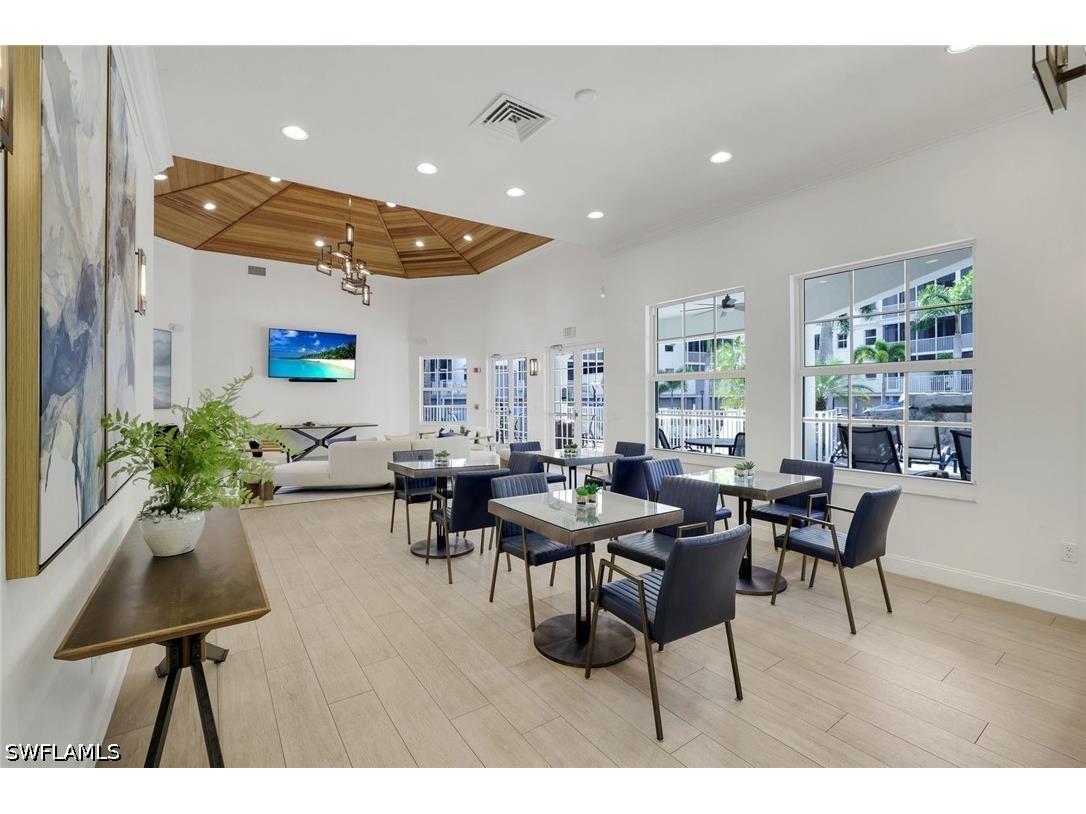 470 Launch Circle #V401 Naples FL 34108 226017421 image30