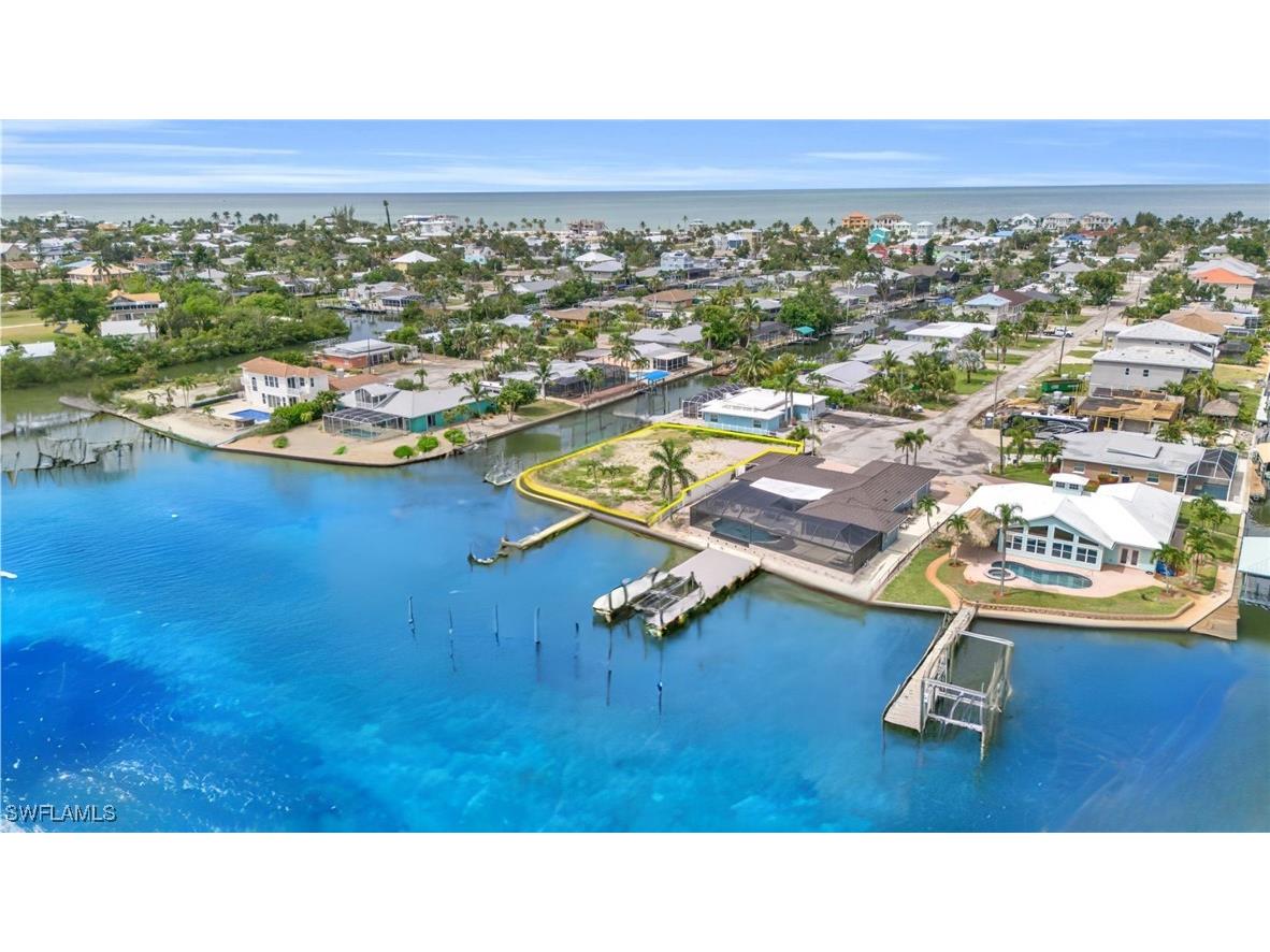 470 Madison Court Fort Myers Beach FL 33931 225085037 image10