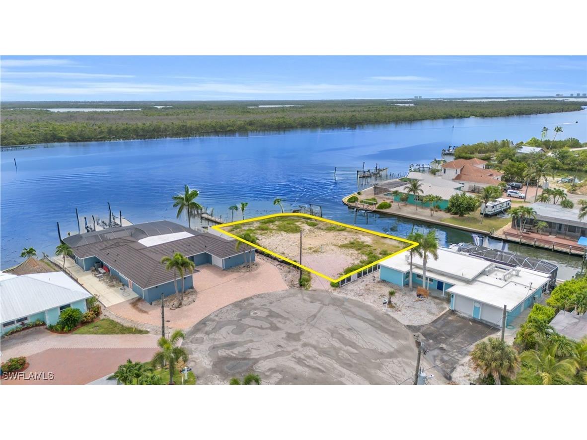 470 Madison Court Fort Myers Beach FL 33931 225085037 image7