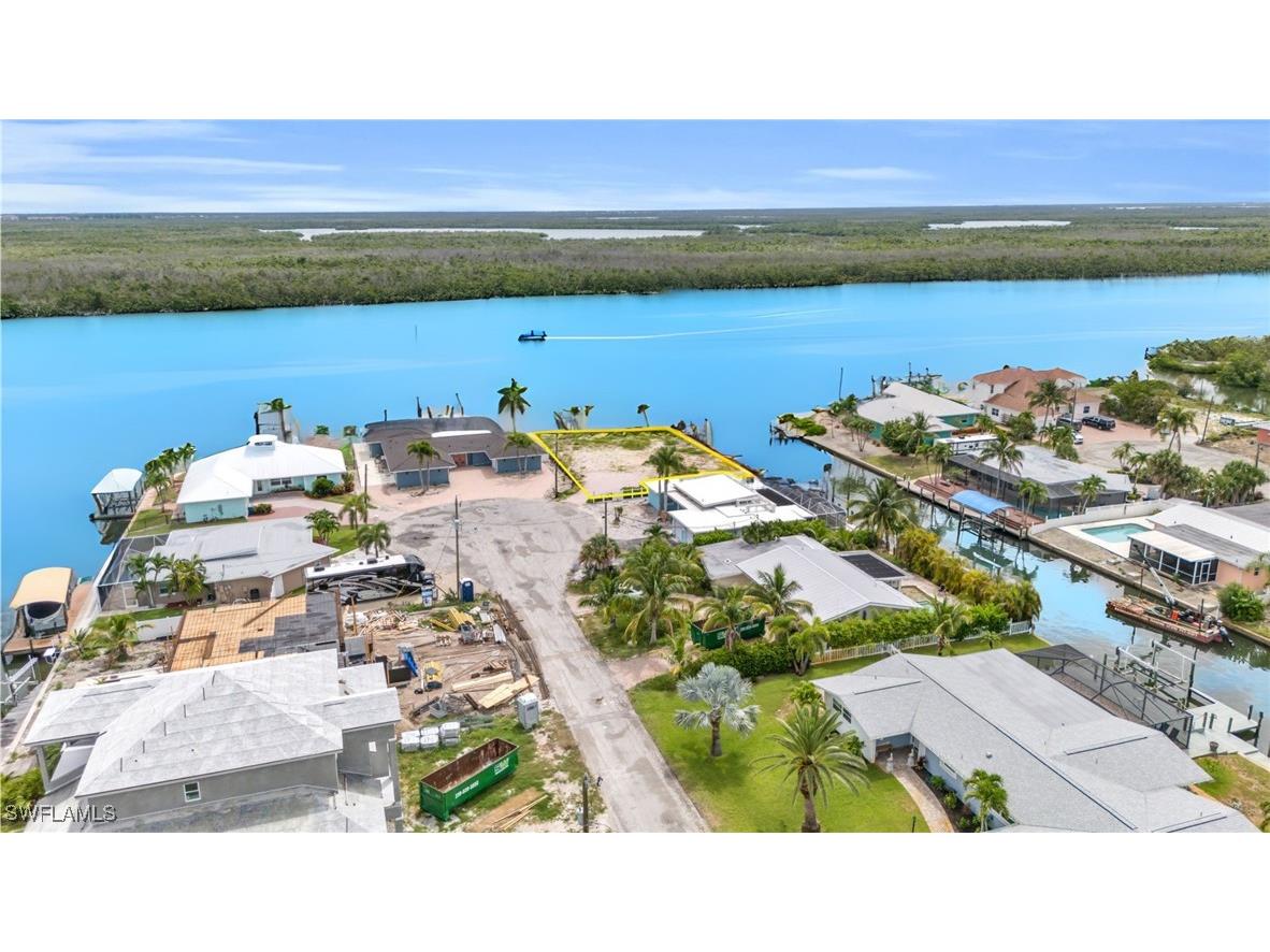 470 Madison Court Fort Myers Beach FL 33931 225085037 image8