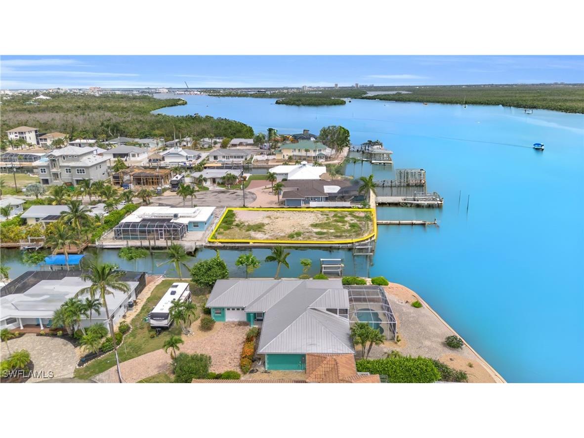 470 Madison Court Fort Myers Beach FL 33931 225085037 image9