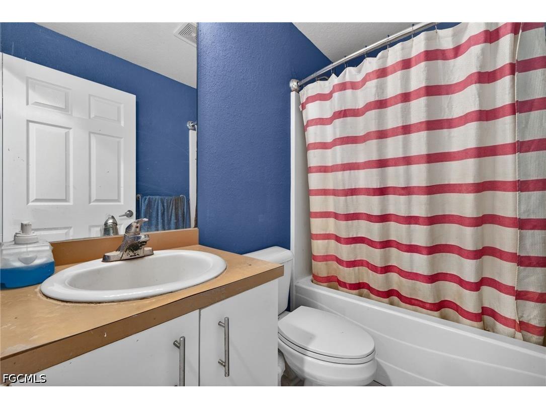 4700/4702 Leonard Boulevard S Lehigh Acres FL 33973 2026026237 image32