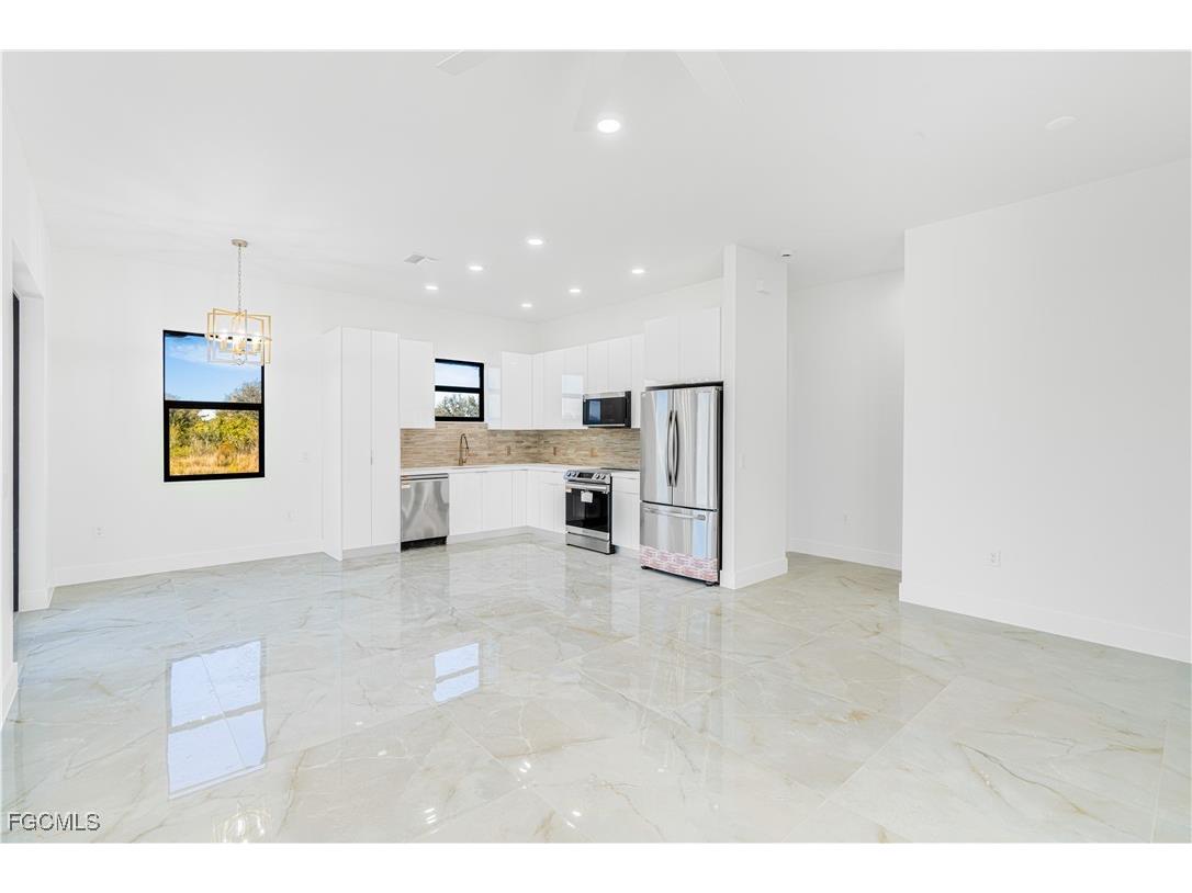 4700 Dora Avenue S Lehigh Acres FL 33974 2026001429 image15