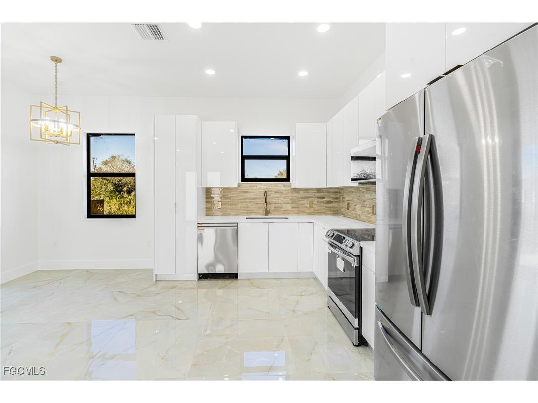 4700 Dora Avenue S Lehigh Acres FL 33974 2026001429 image27