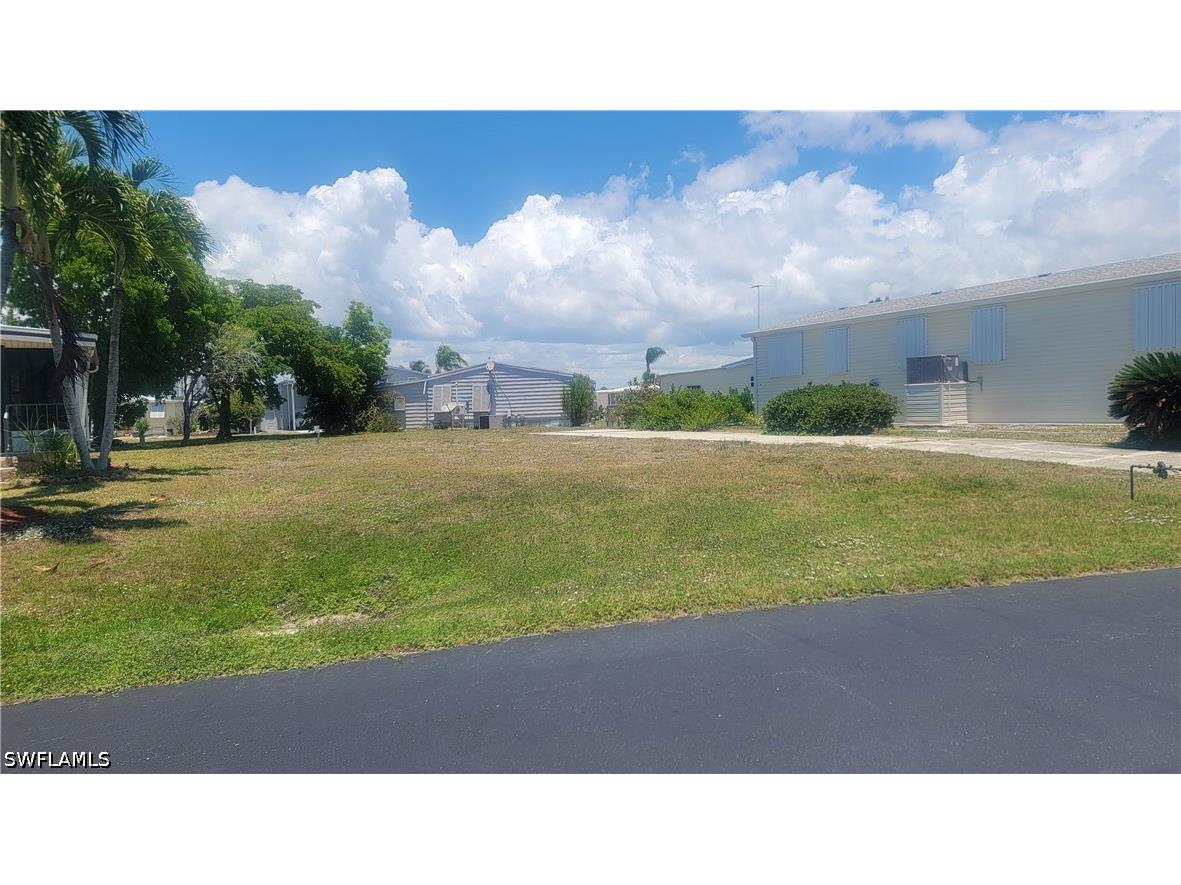 4700 Fiji Lane Bonita Springs FL 34134 226019626 image1