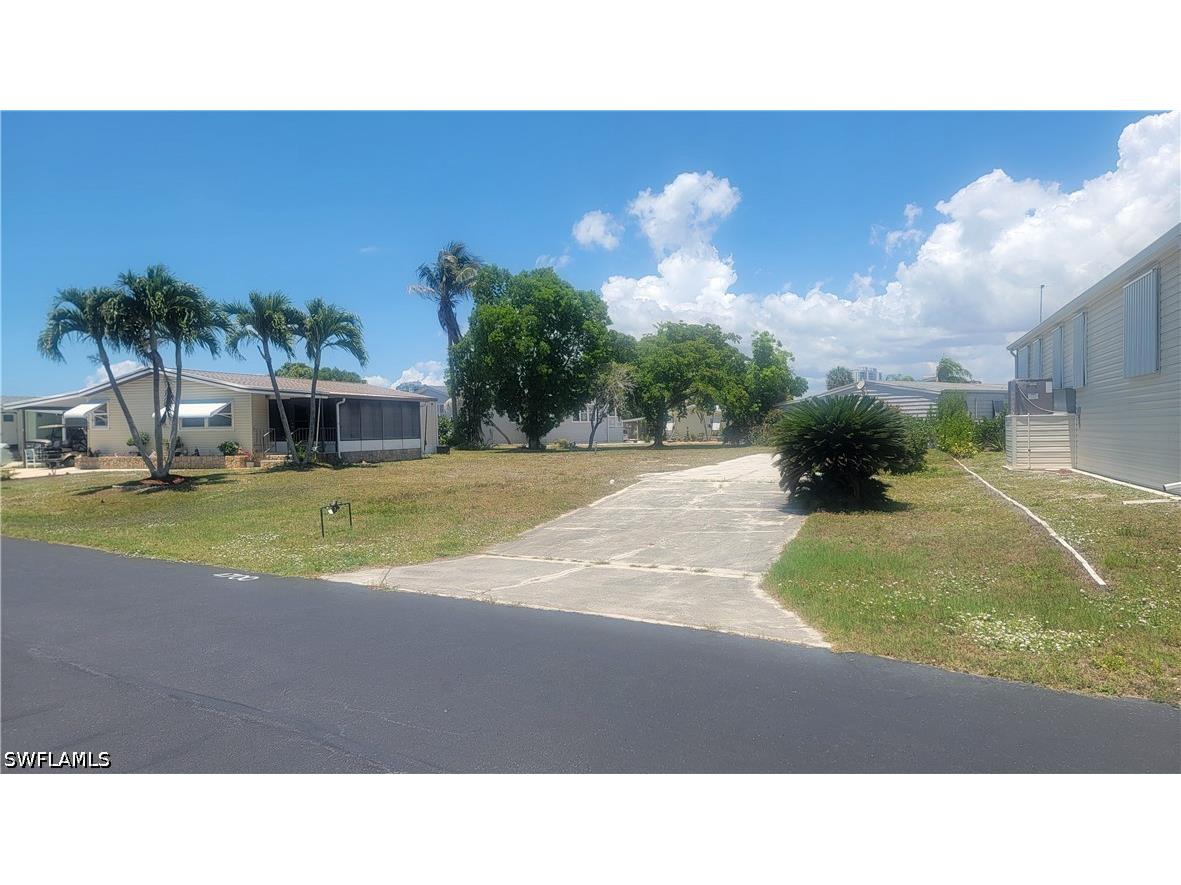 4700 Fiji Lane Bonita Springs FL 34134 226019626 image3