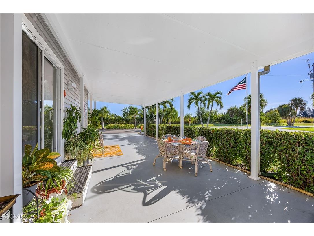 4700 Gulfgate Lane S Saint James City FL 33956 2025020934 image16