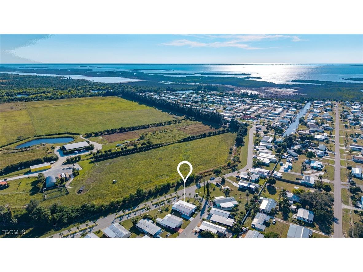 4700 Gulfgate Lane S Saint James City FL 33956 2025020934 image24