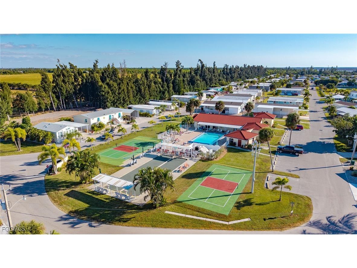 4700 Gulfgate Lane S Saint James City FL 33956 2025020934 image30