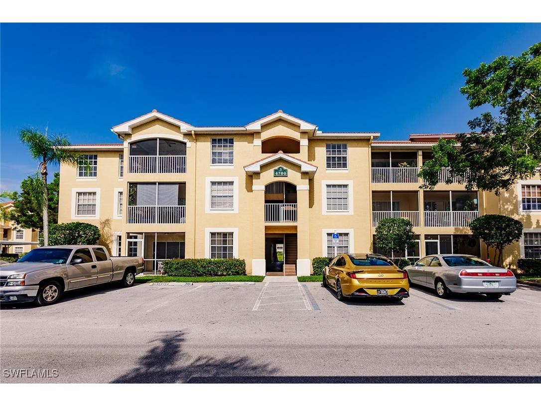 4700 Saint Croix Lane #318 Naples FL 34109 225055104 image2