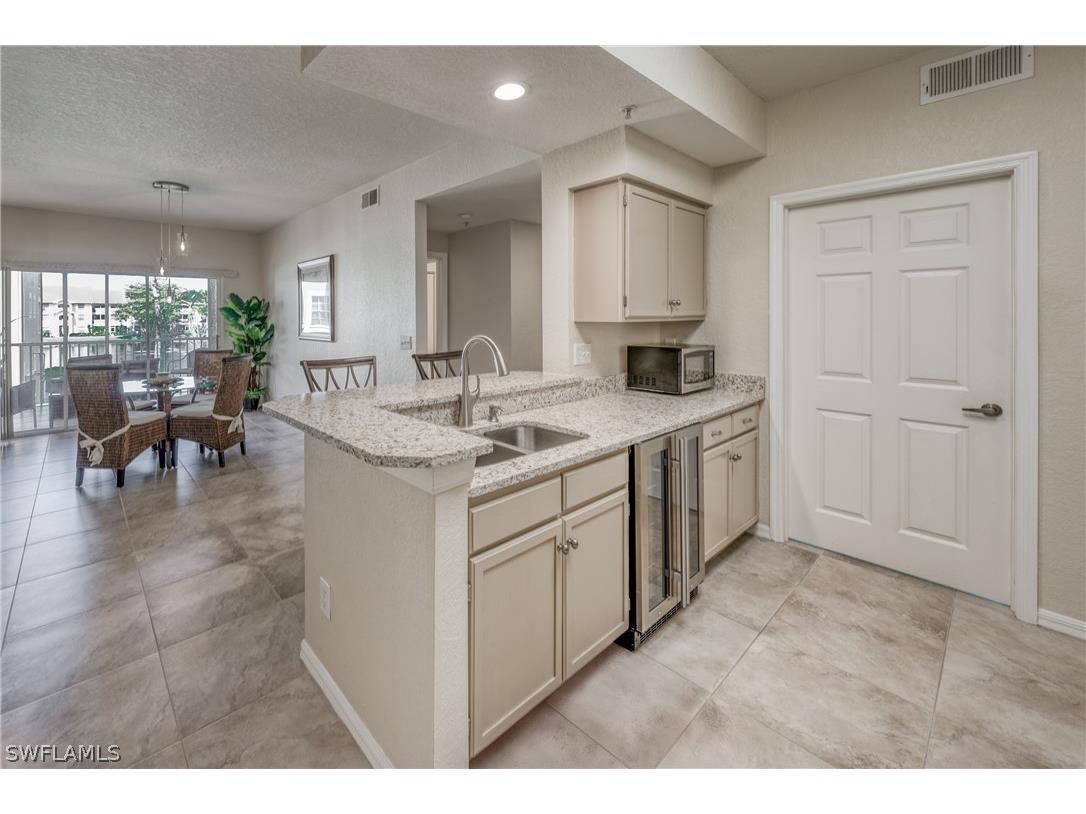 4700 Saint Croix Lane #327 Naples FL 34109 224042327 image1