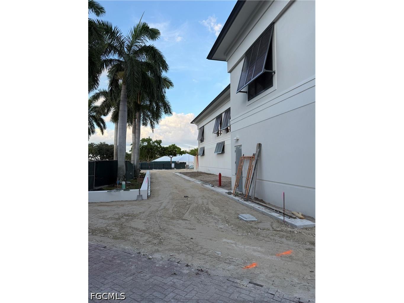 4700 Yacht Harbor Drive #622 Naples FL 34112 2026023271 image6