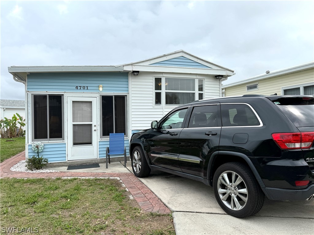 4701 Candlestick Court W Estero FL 33928 226011874 image2