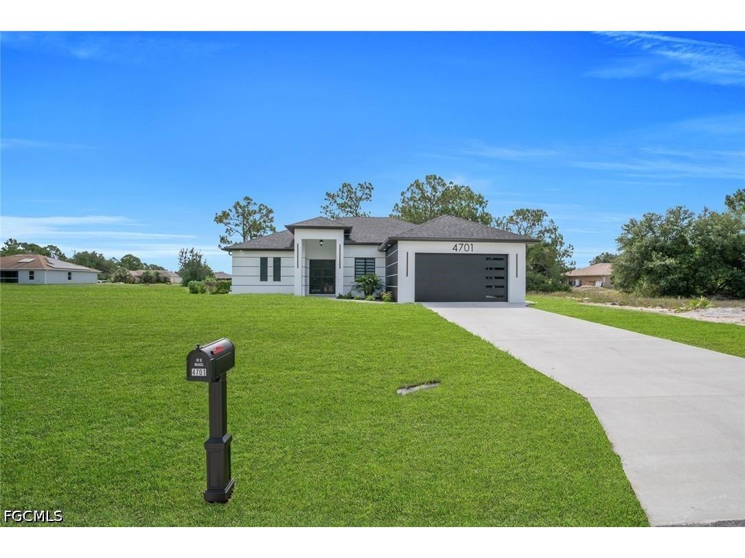 4701 Inez Avenue S Lehigh Acres FL 33976 2026020769 image1