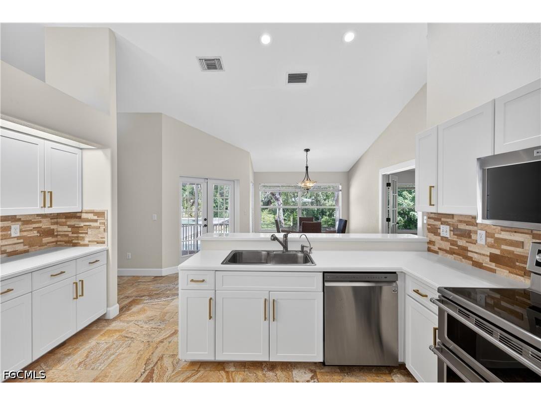 4701 Lone Pine Court Fort Myers FL 33905 2026023785 image9