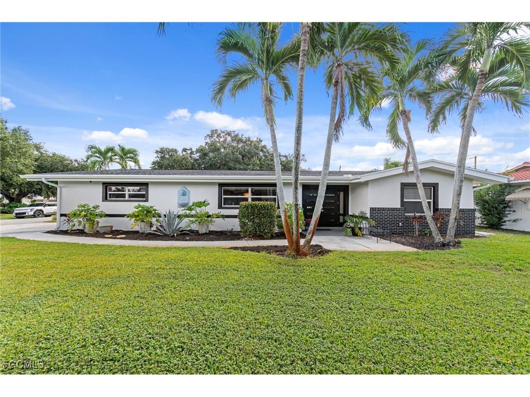 4701 Mcgregor Boulevard Fort Myers FL 33901 2025013465 image1