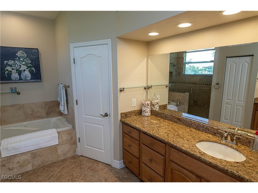 4701 Sands Boulevard Cape Coral FL 33914 2026002028 image17