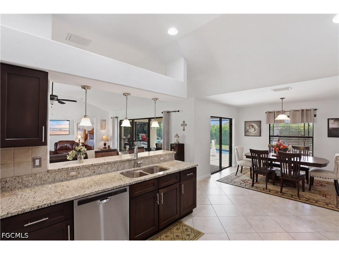 4702 SW 20th Avenue Cape Coral FL 33914 2026016005 image11