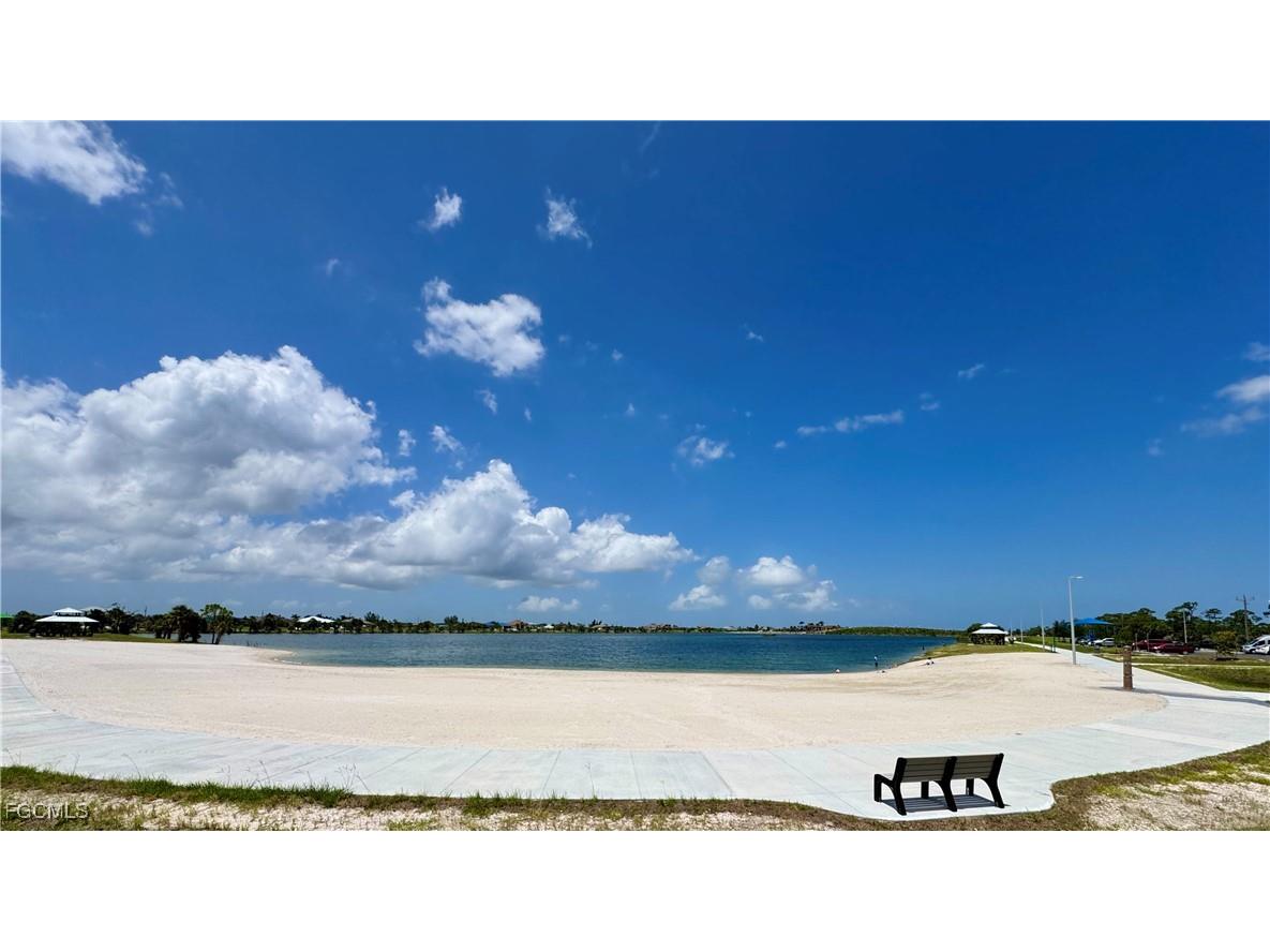 4703 NW 36th Street Cape Coral FL 33993 2025000193 image15