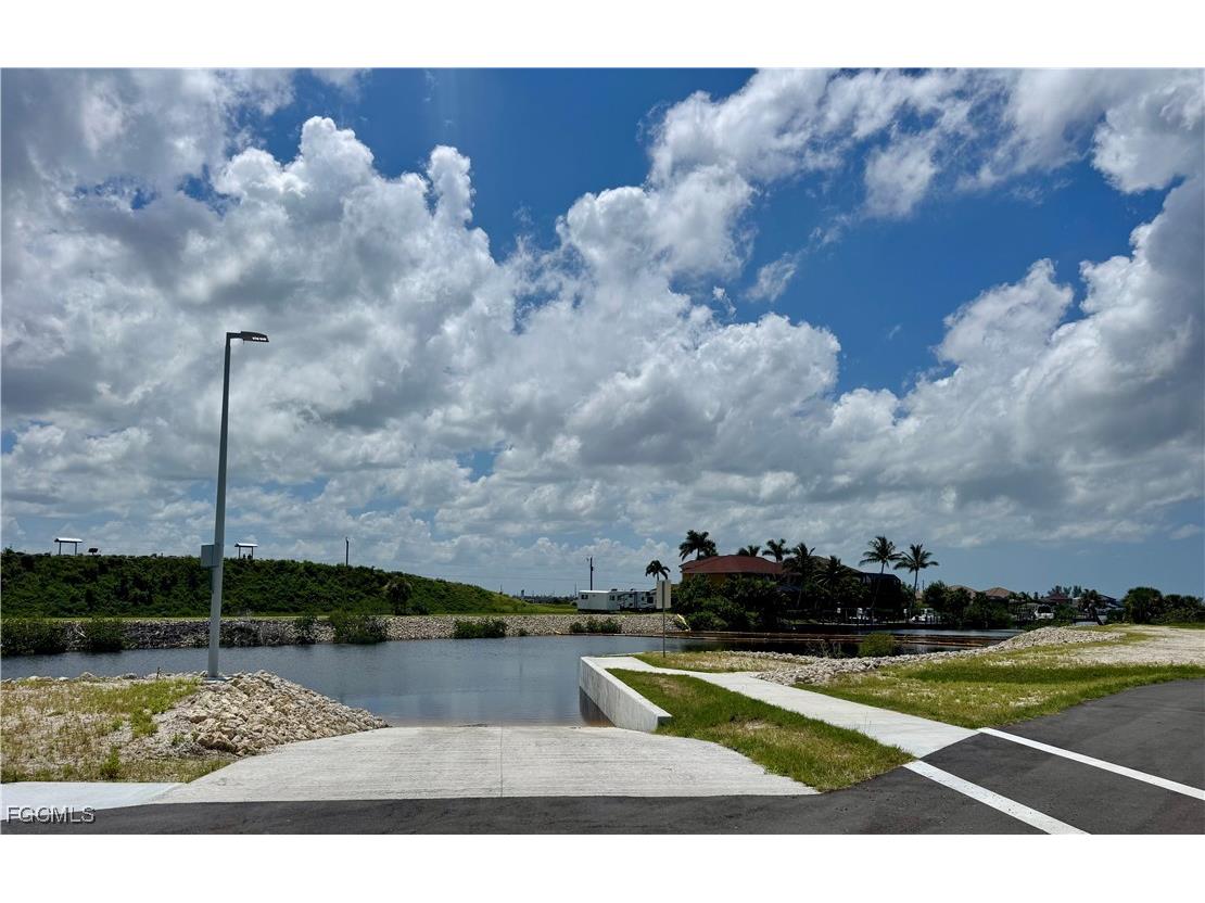 4703 NW 36th Street Cape Coral FL 33993 2025000193 image17