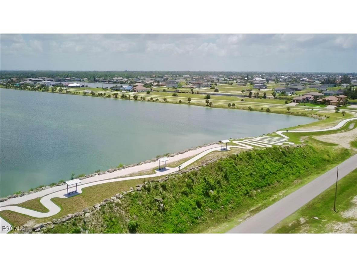 4703 NW 36th Street Cape Coral FL 33993 2025000193 image9