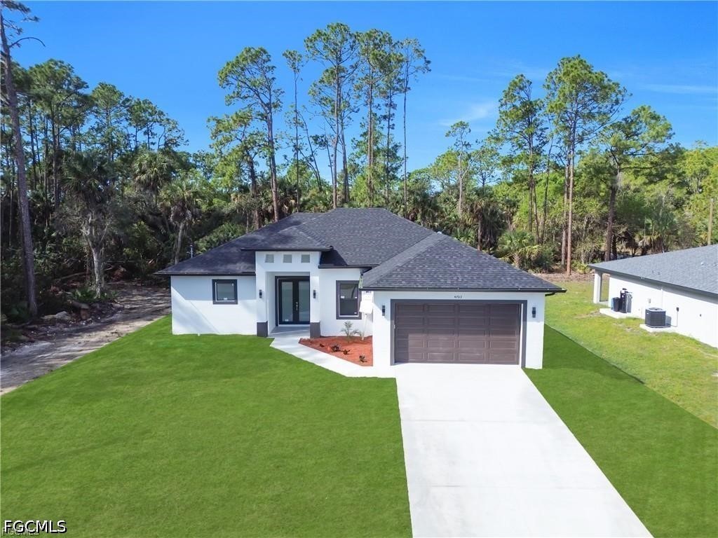 4703 Sara Avenue N Lehigh Acres FL 33971 2026026796 image2