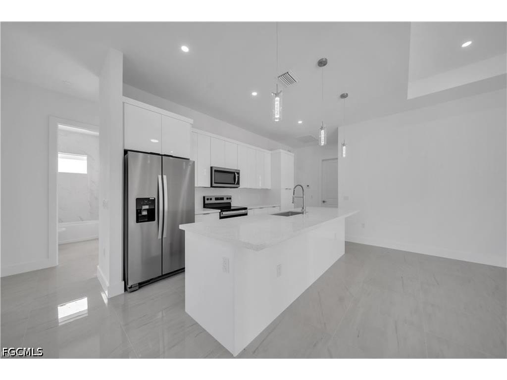 4703 Sara Avenue N Lehigh Acres FL 33971 2026026796 image6