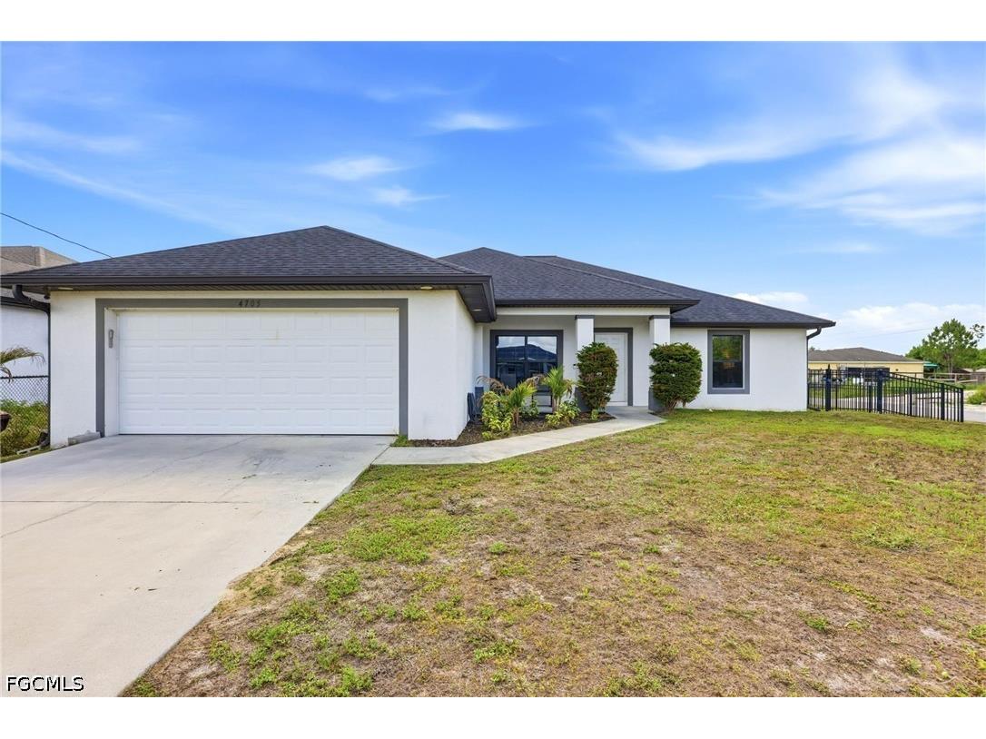 4705 Dora Avenue S Lehigh Acres FL 33976 2026022634 image1