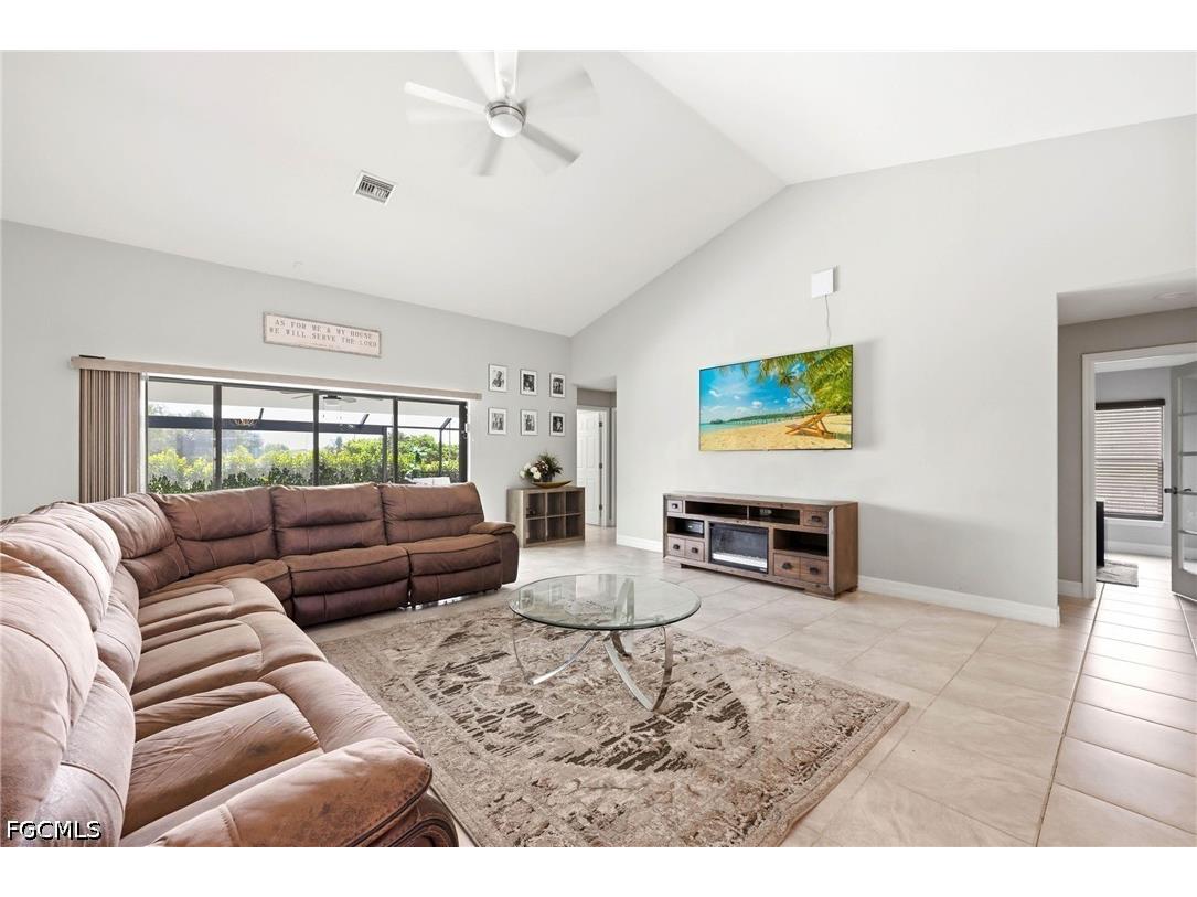 4705 Dora Avenue S Lehigh Acres FL 33976 2026022634 image15