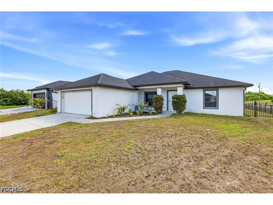 4705 Dora Avenue S Lehigh Acres FL 33976 2026022634 image3