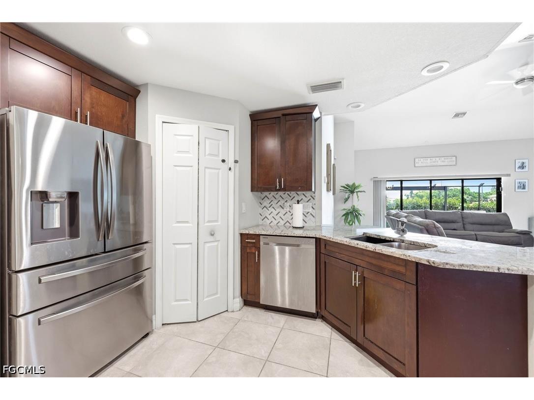 4705 Dora Avenue S Lehigh Acres FL 33976 2026022634 image9