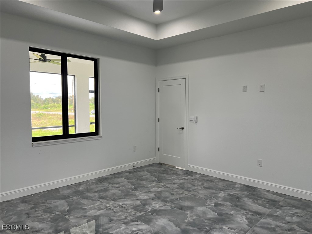 4705 Flora Avenue S Lehigh Acres FL 33976 2025010372 image3