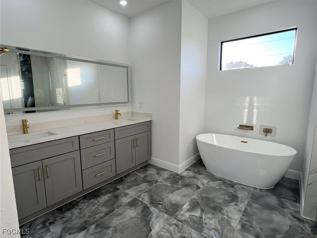 4705 Flora Avenue S Lehigh Acres FL 33976 2025010372 image7