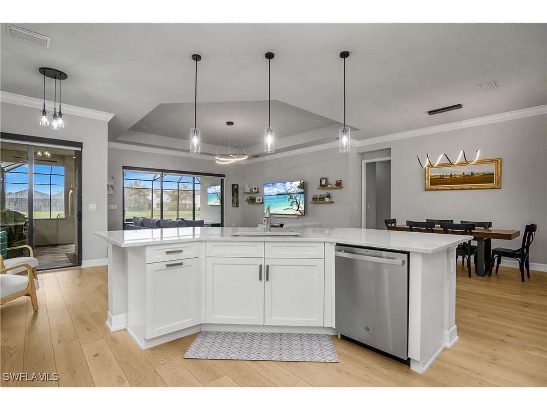 4705 Kensington Circle Naples FL 34119 225068025 image1