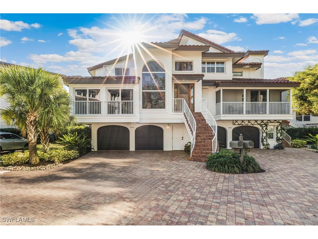 4705 Villa Mare Lane Naples FL 34103 226003837 image1