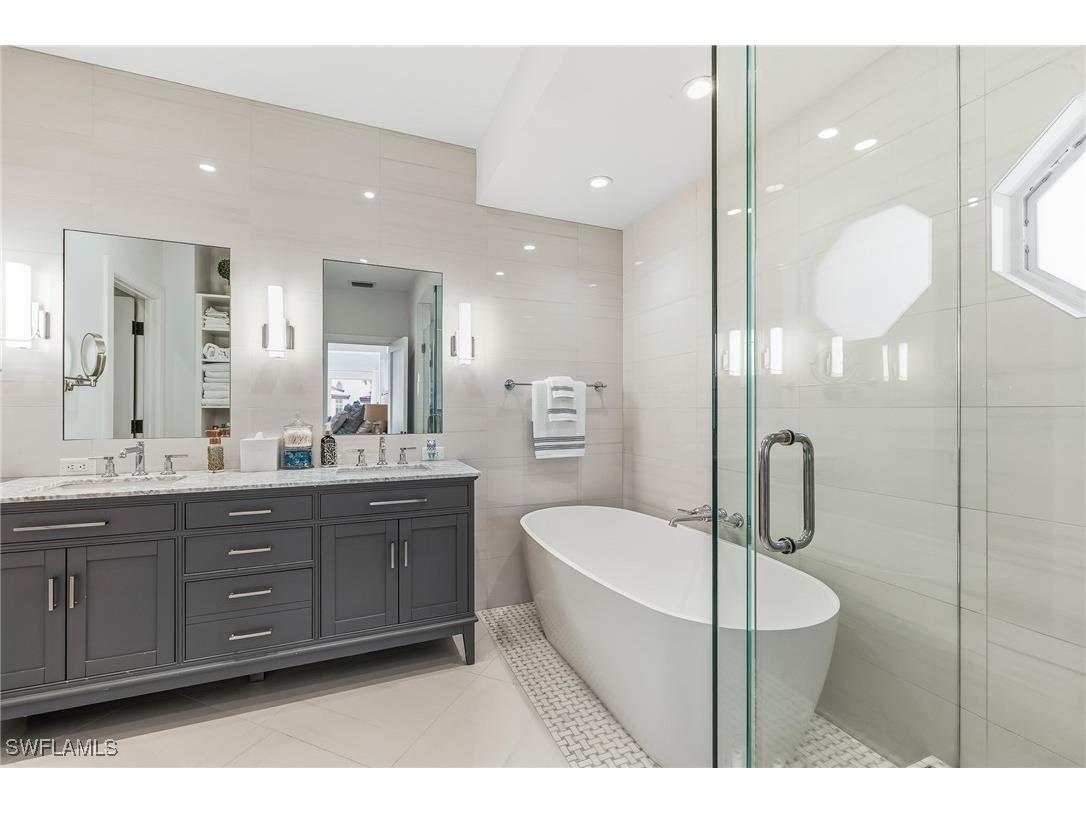 4705 Villa Mare Lane Naples FL 34103 226003837 image21