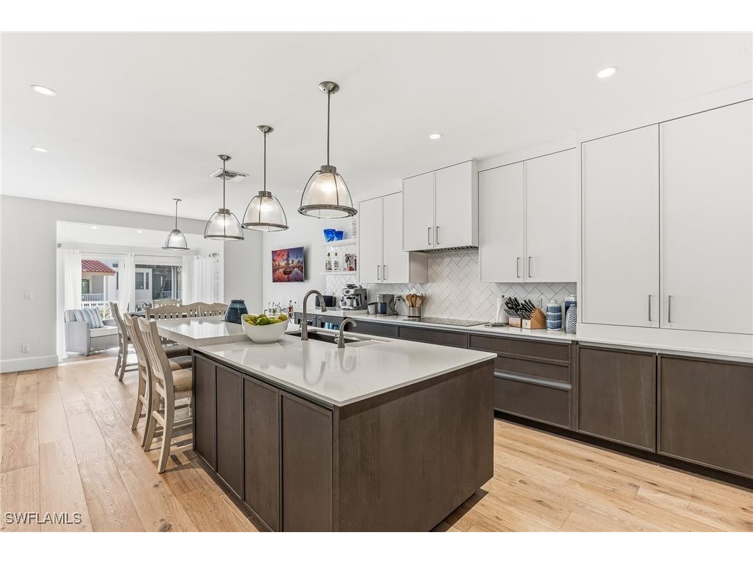 4705 Villa Mare Lane Naples FL 34103 226003837 image8