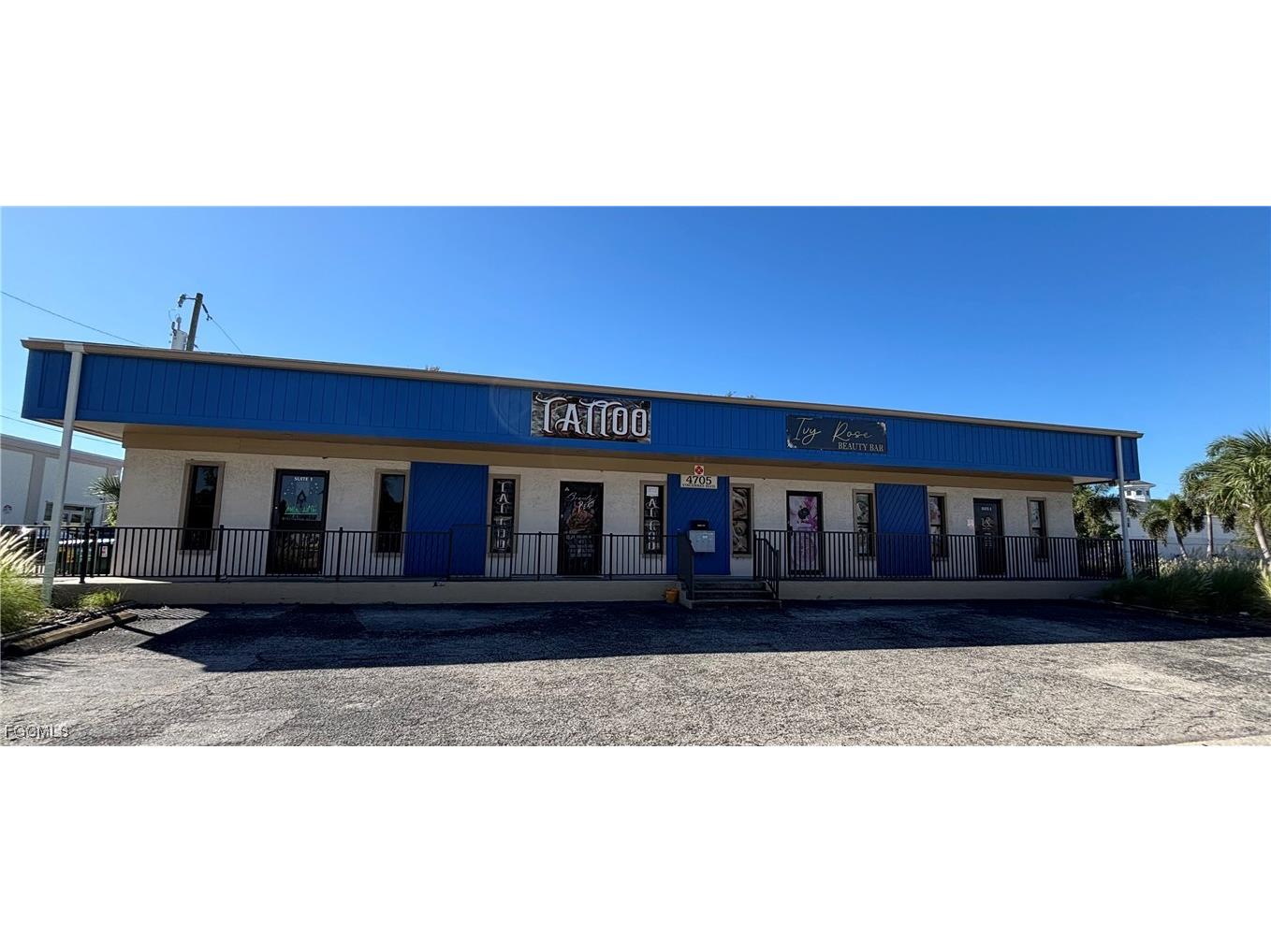 4705 Vincennes Boulevard #1 Cape Coral FL 33904 2025013095 image1