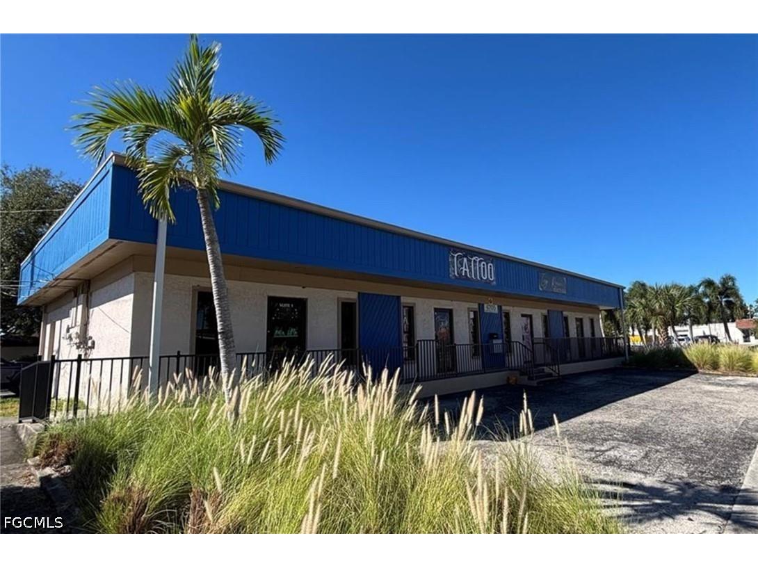 4705 Vincennes Boulevard #1 Cape Coral FL 33904 2026015217 image2
