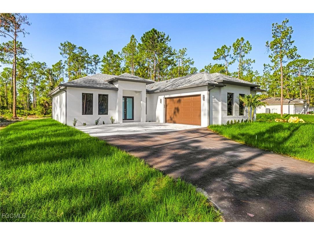 4706 26th Avenue SE Naples FL 34117 2025007127 image1