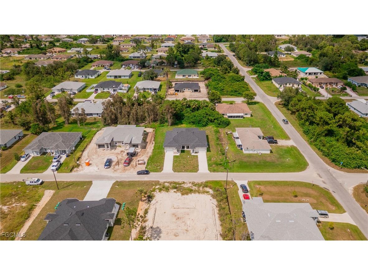 4706 27th Street SW Lehigh Acres FL 33973 2025004462 image2